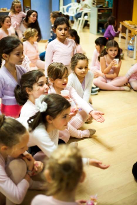 Academia de Danza Balancé niñas reunidas